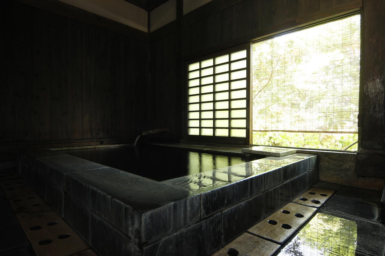 Hotel Ryosou Komatsu Bessou Kokonoe Exteriér fotografie